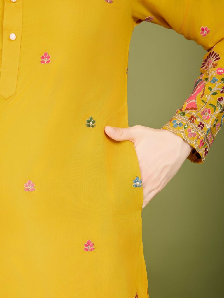 Vastranavya Yellow Exclusive Festival Wear Cotton Sequence Embroidered & Thread Work Kurta