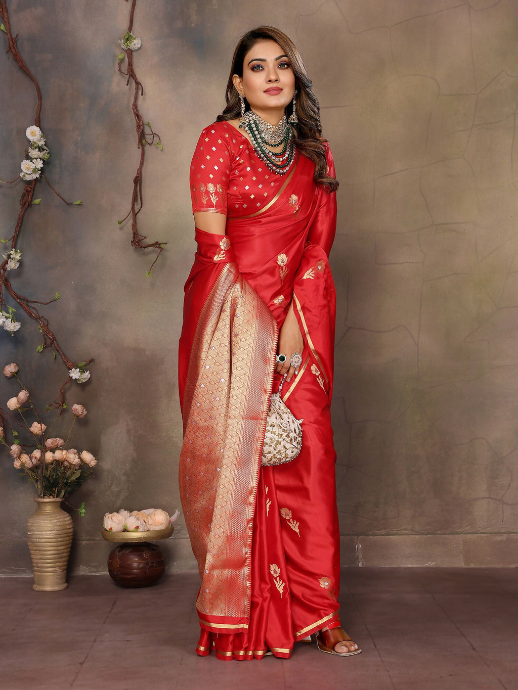 Joban Fashion Red Floral & Botanical Motifs Satin Silk Banarasi Silk Saree - Distacart