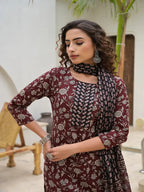 Yufta Yufta Piping On Yoke Floral Print Maroon Cotton Kurta Set With Dupatta Set