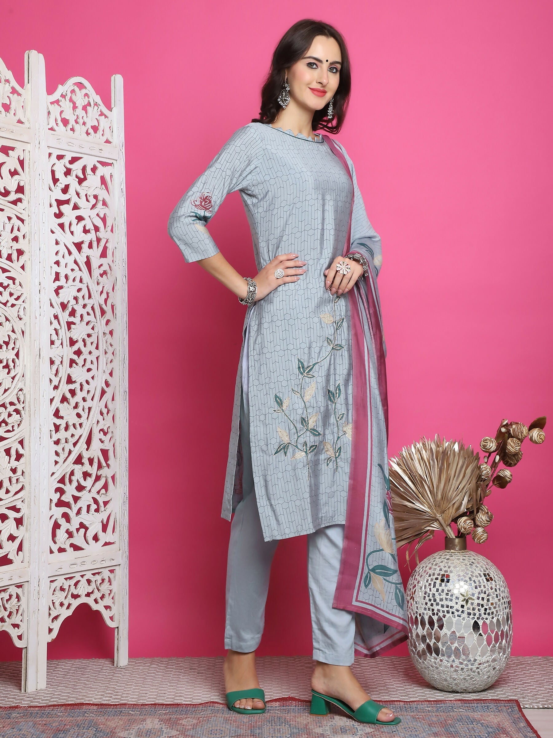 Jyoti Fashion Women's Grey Muslin Floral Print with Jari & Crystal work Kurta with Trouser & Dupatta