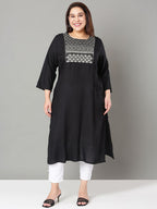 Sztori Plus Size Floral Yoke Design Sequinned Straight Kurta