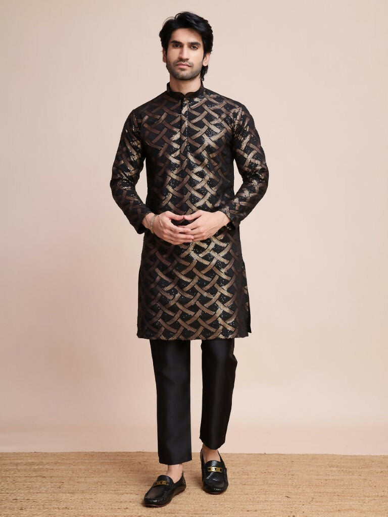 Vastranavya Traditional Festival Wear Pure Silk Thread & Sequence Embroidered Work Kurta