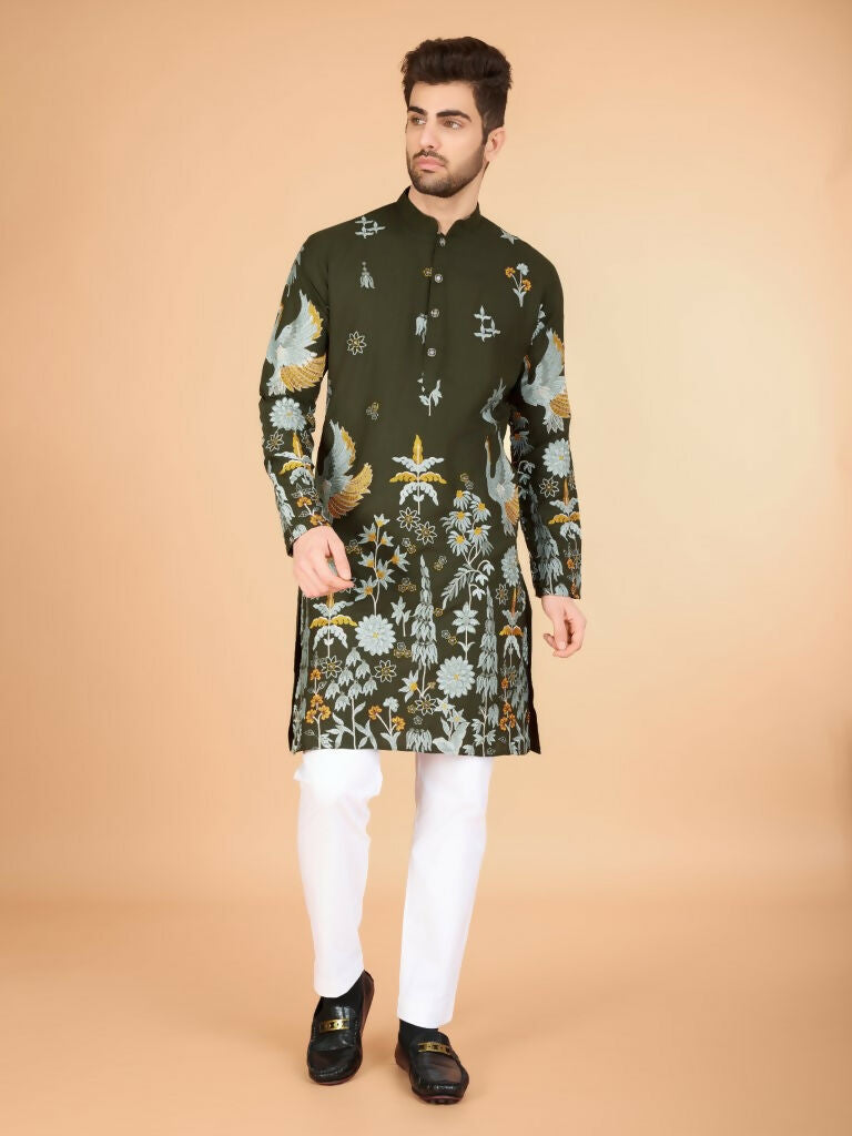 Vastranavya Exclusive Wedding Wear Viscose Rayon Thread Embroidered Work Kurta