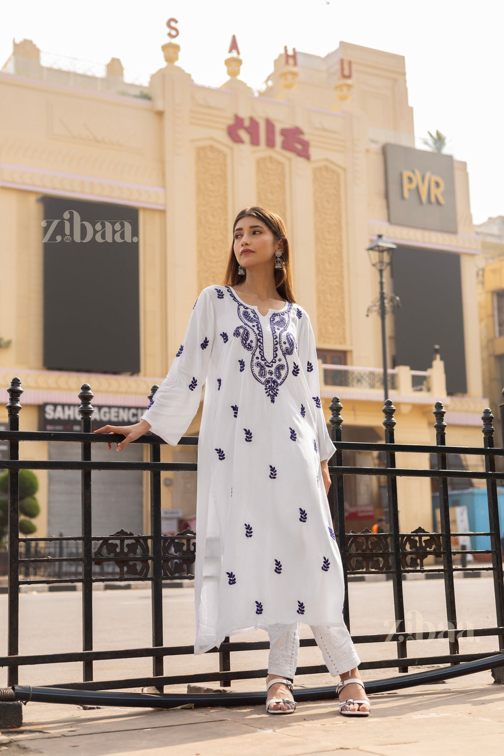 Zibaa Rayon White Chikankari Kurti with small motifs - Distacart
