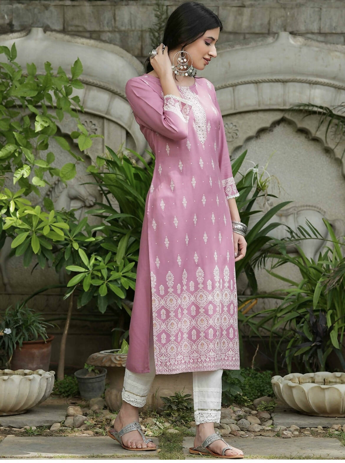 Indian Clothing Cheera Embellished Daily Wear Cotton Blend Kurta - Baby Pink