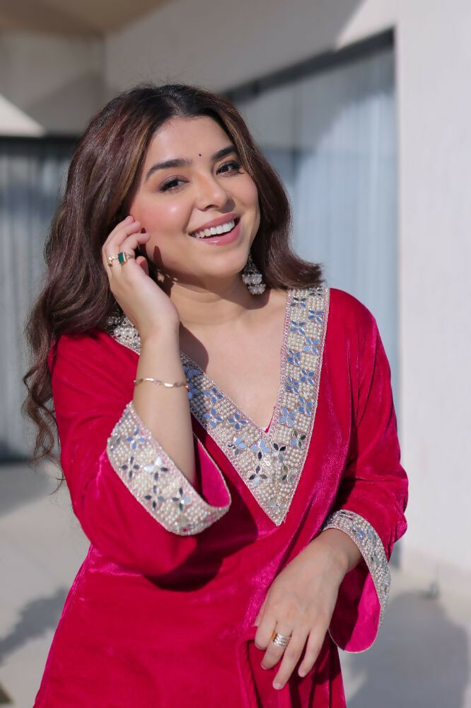 Joban Fashion Pink Kurta Set Velvet Sequins , Zari, Coding & Thread Embroidered work - Distacart
