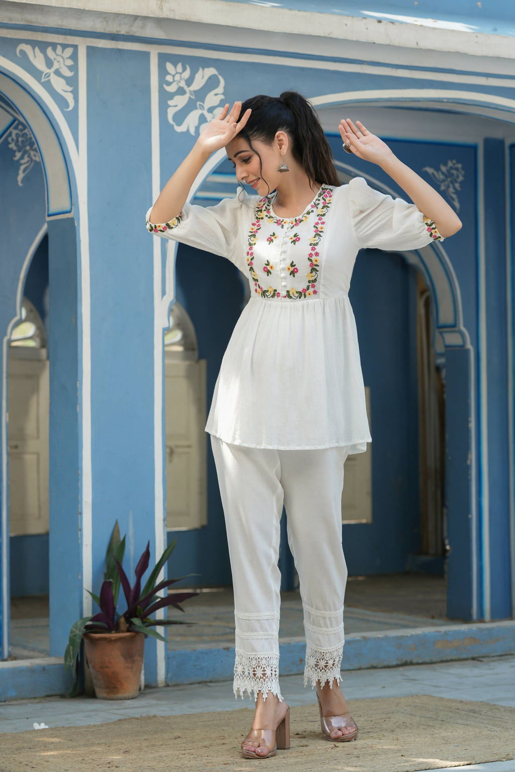 Juniper Women's White Cotton Crepe Floral Embroidered Tunic - Distacart