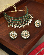Jewel City Indian Gold-Plated & Green Alloy Gold-Plated Kundan-Studded & Beaded Jewellery Set