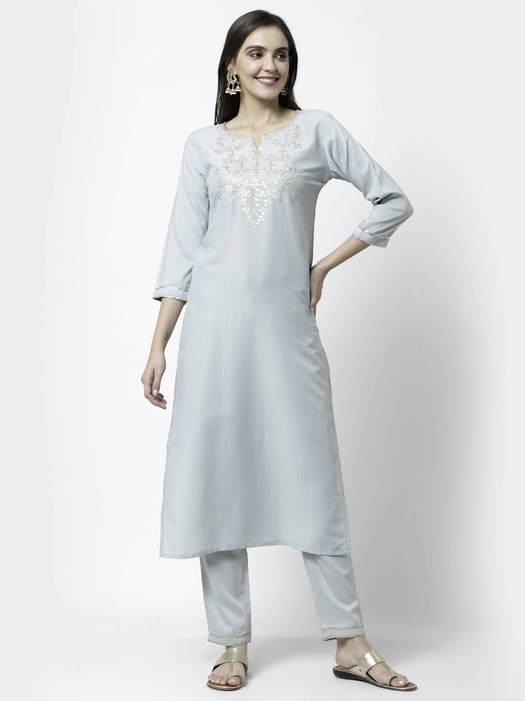Myshka Grey Silk Blend Embroidered 3/4 Sleeve Round Neck Kurta Pant Dupatta Set