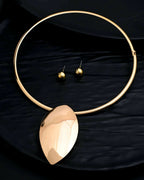 VOJ Gold-Polished Western Hasli with Studs Earrings Set