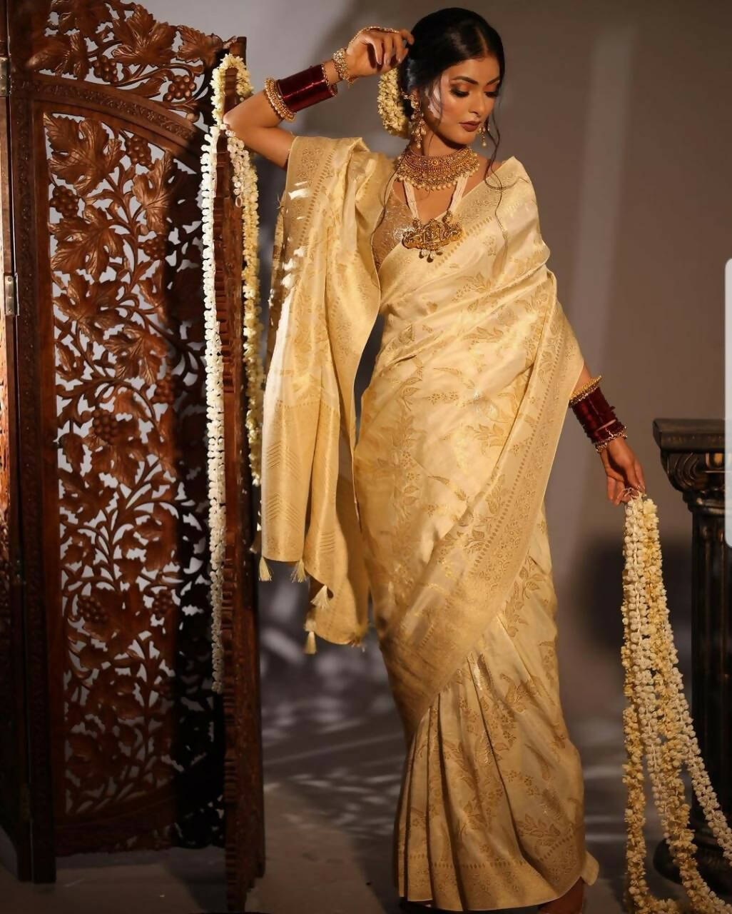 DEIANA'S Beautiful Designer Golden zari Soft Lichi Silk Saree - Cream
