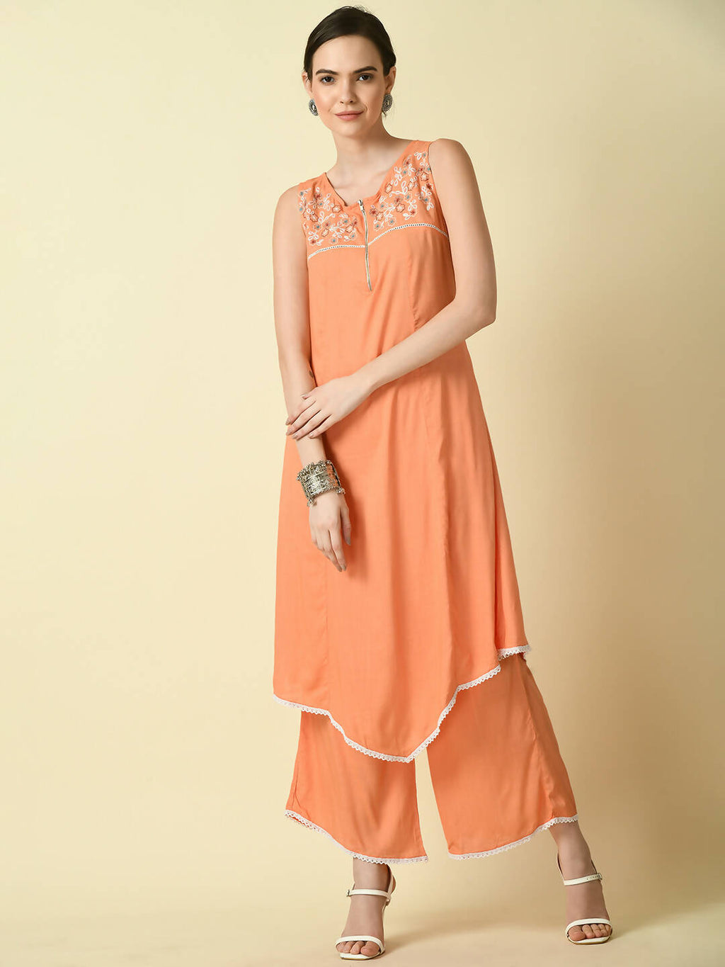 Myshka Women's Peach Embroidered Kurta With Palazzo