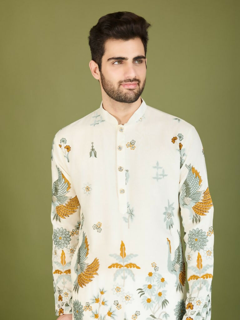 Vastranavya Exclusive Wedding Wear Viscose Rayon Thread Embroidered Work Kurta