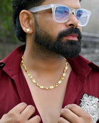VOJ Gold-Polished Biscuit Shaped Chain With Small Heart