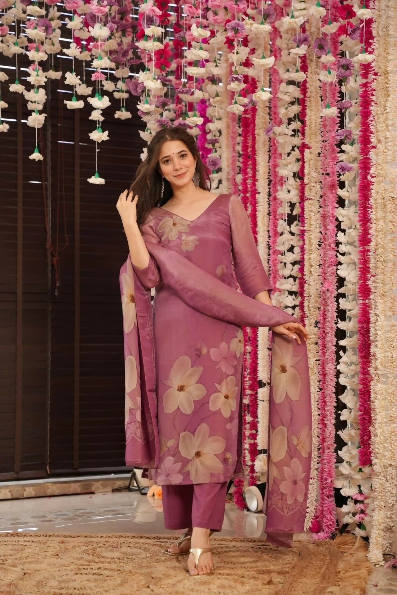 The52 Onion Gorgeous Floral Printed Zarna Silk Fabric Straight Kurta Pant with Dupatta Set - Distacart