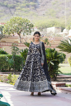 Joban Fashion Black Viscose Jacquard Sequence Embroidery Work Kurta Set - Distacart