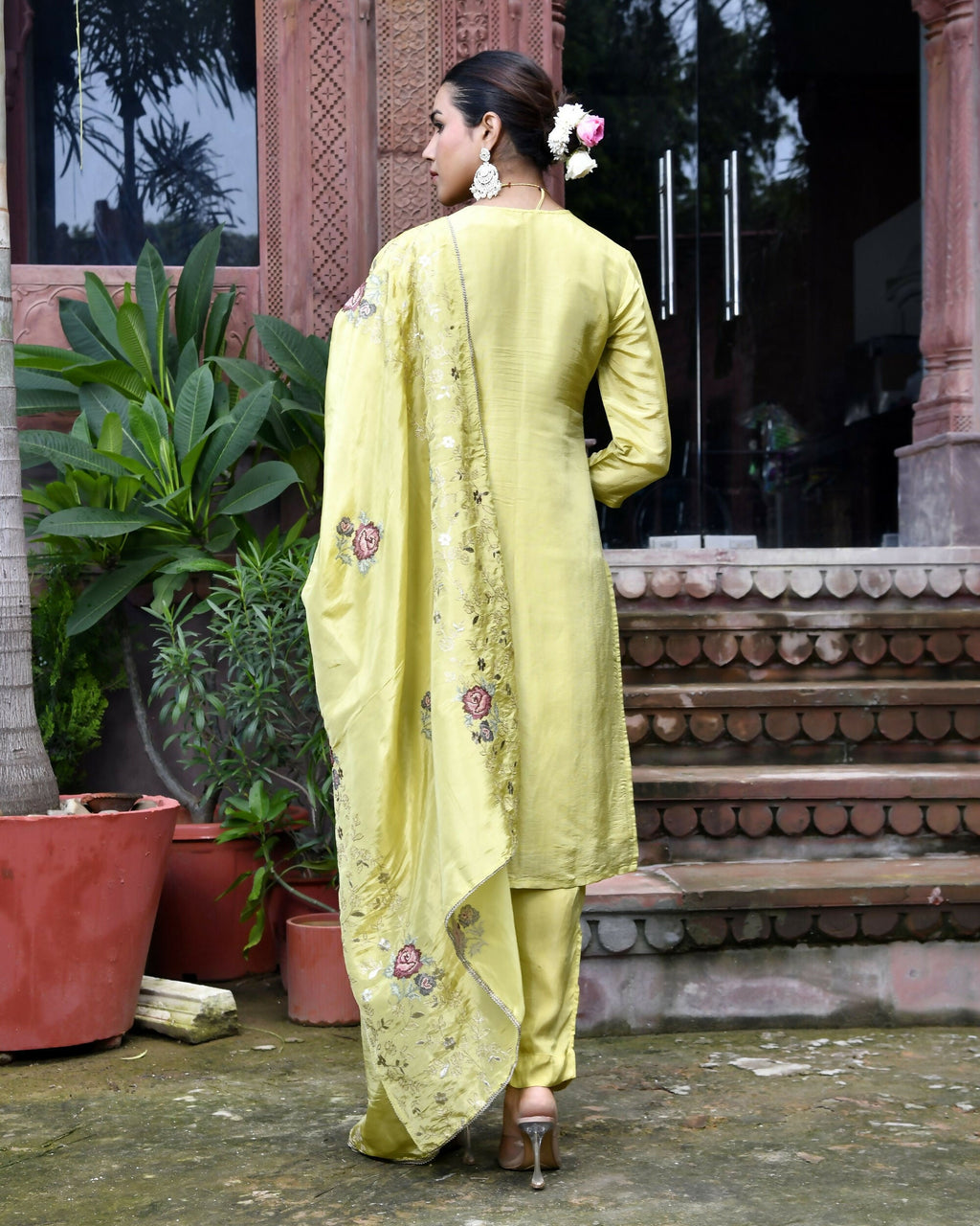 Vaasva Women's Tissue Silk Emboidered Suit Set With Solid Pant & Solid Embroidered Dupatta