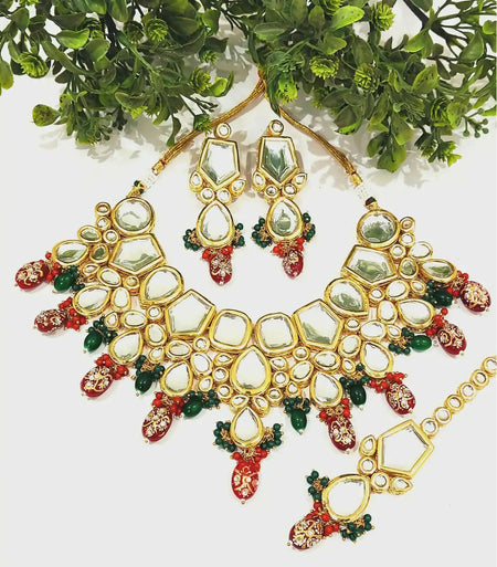 Joban Fashion Hand Made High Quality Gold Plated Base Metal Alloy Kundan Stone Studded Kundan Jewellery Set