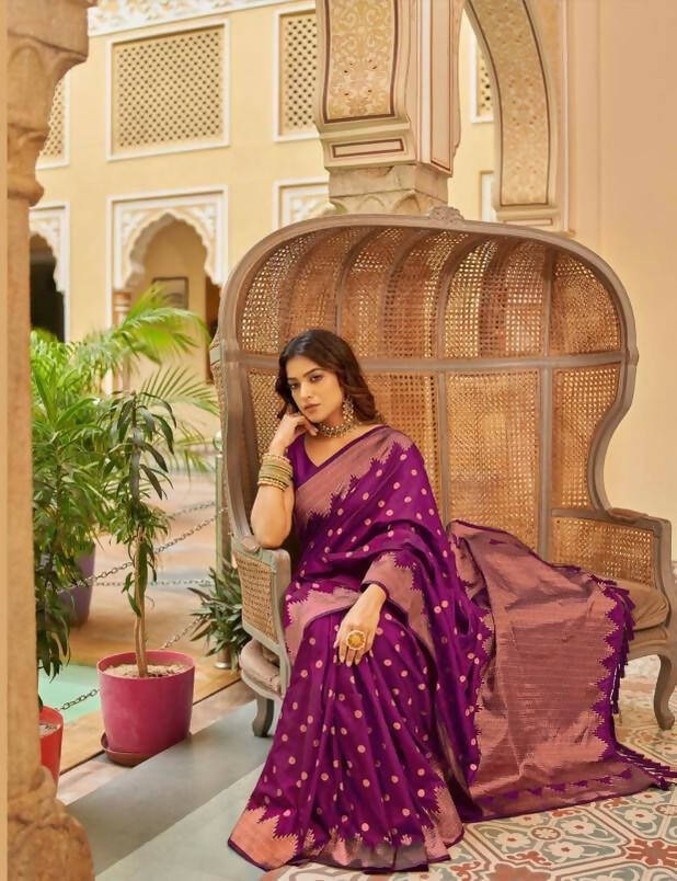 DEIANA'S Beautiful Designer Golden zari Soft Lichi Silk Saree - Pink