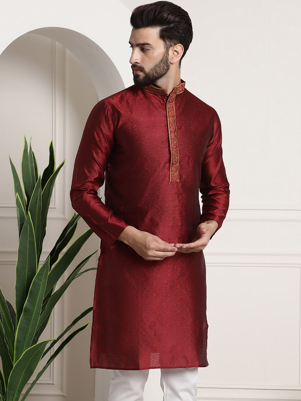 Sojanya Men Red Embroidered Straight Kurta