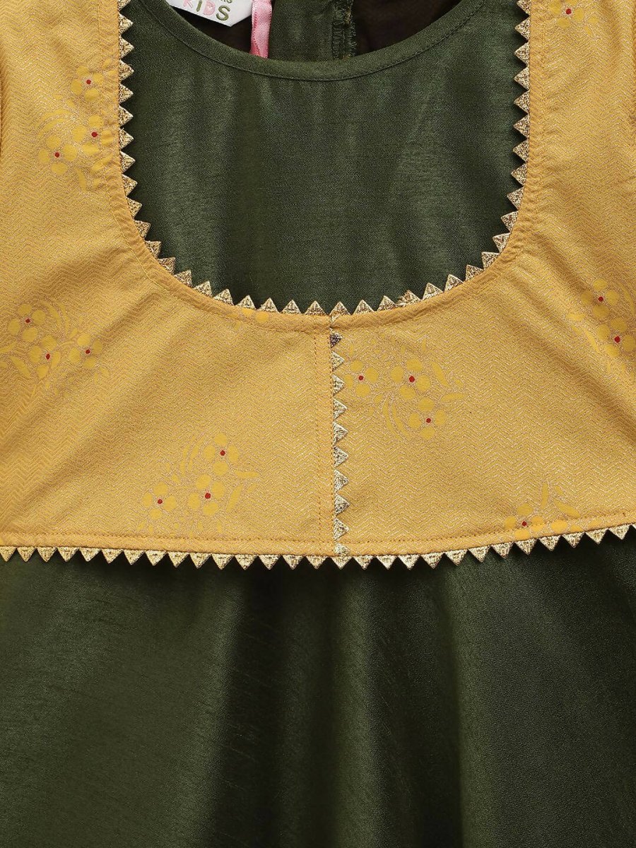 Ahalyaa Green Poly Silk Solid Kids Kurta With Printed Jacket For Girls