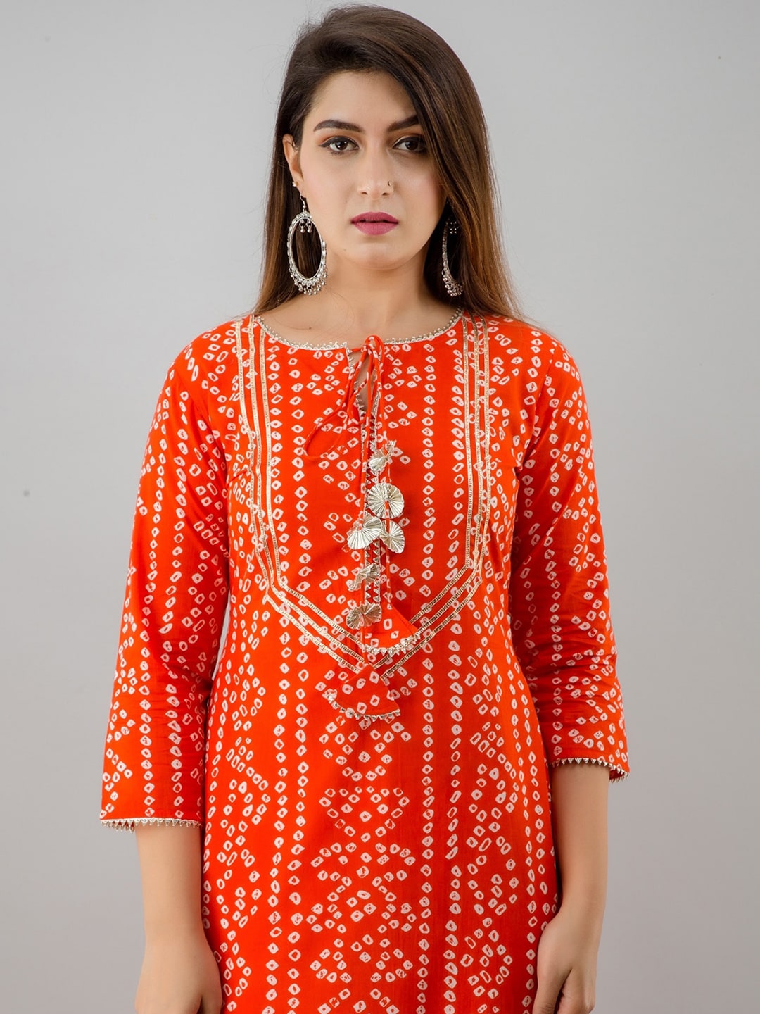 HERE&NOW Orange Tie Up Neck Bandhani Printed Gotta Patti Kurta