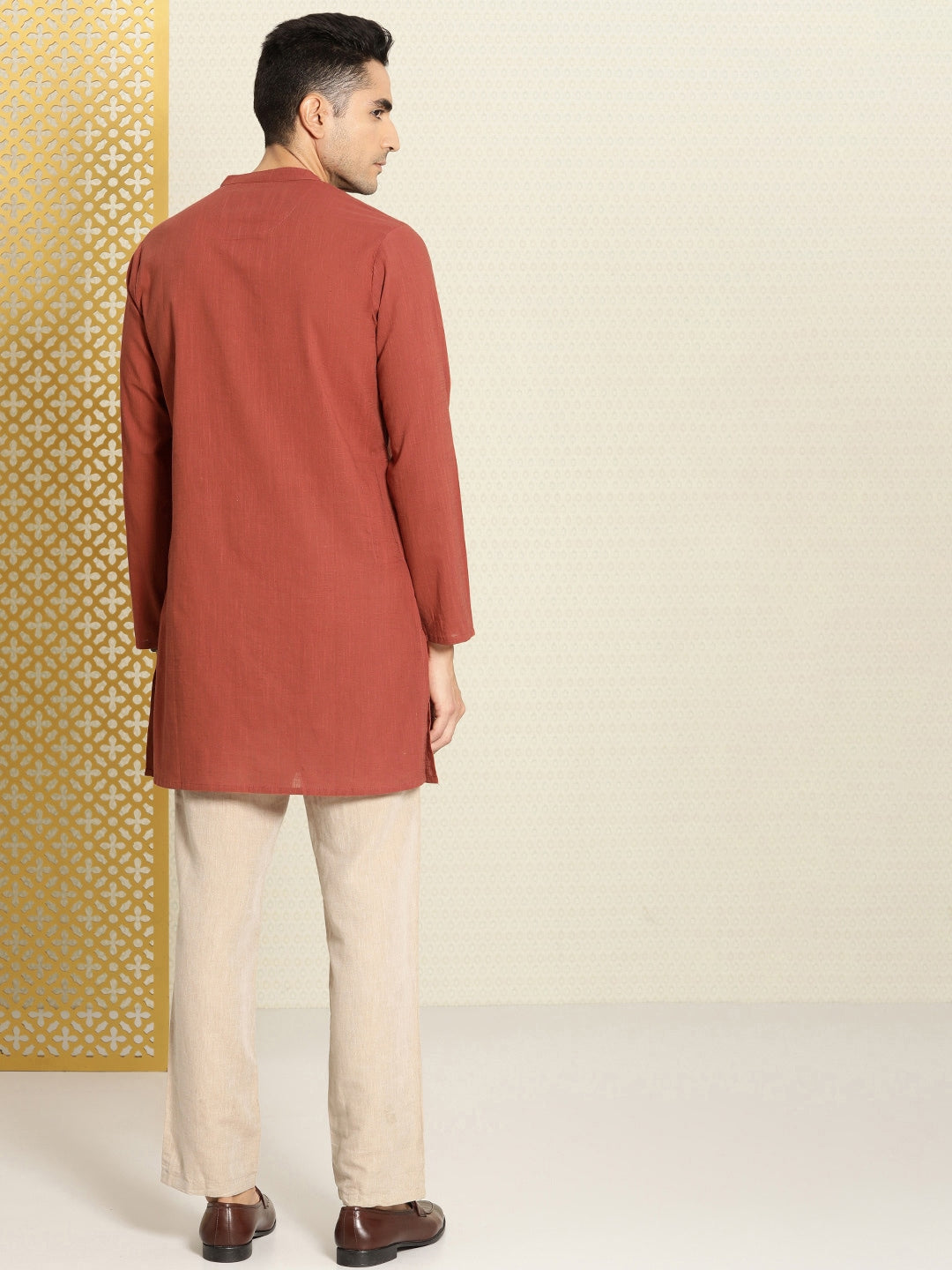 House of Pataudi Men Pure Cotton Solid Straight Mandarin Collar Rozana Kurta