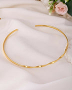 VOJ Gold-Polished Twisted Hasli Necklace