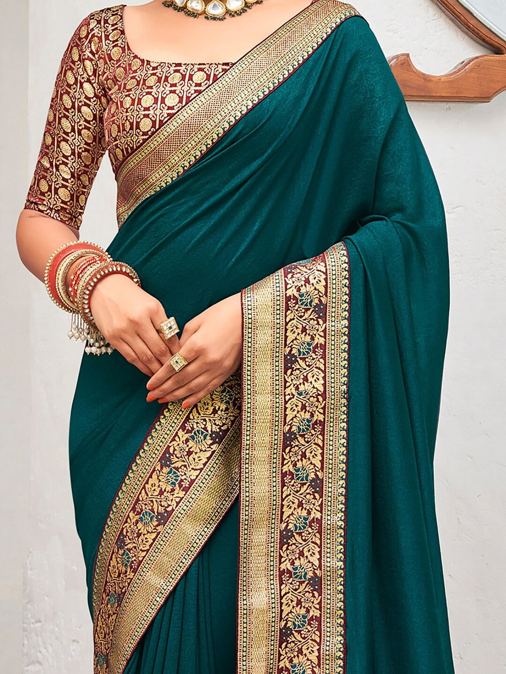 Saree Mall Zari Silk Blend Sarees