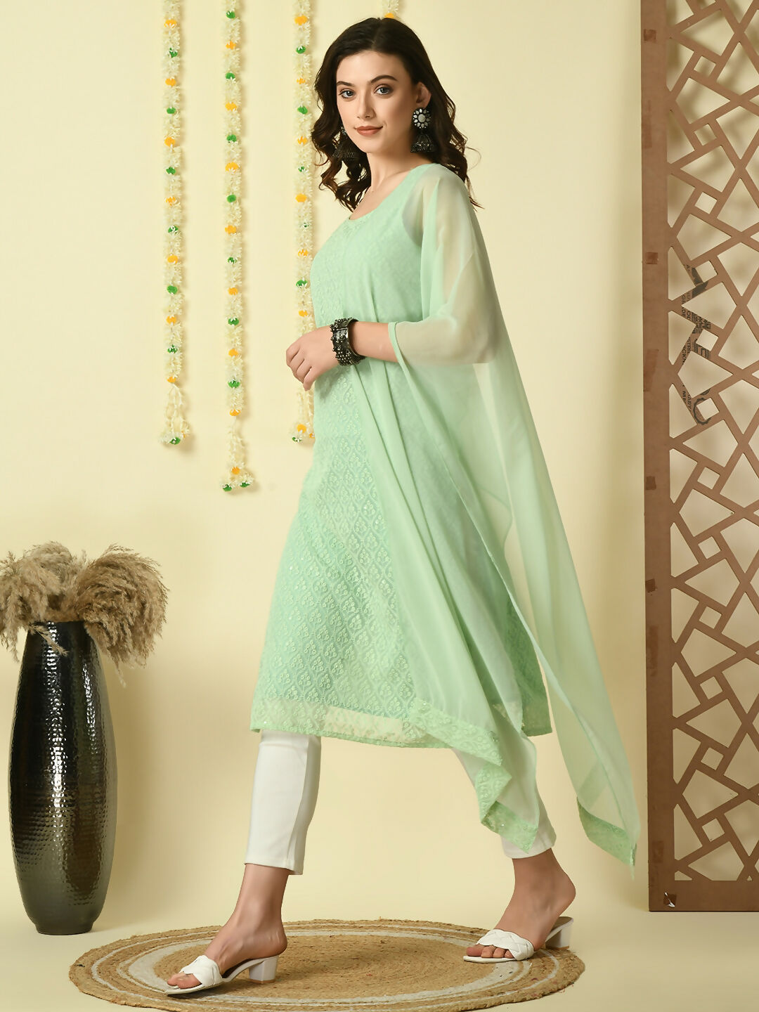 Myshka Women's Green Georgette Sleeveless Straight Party Kurta With Dupatta Set