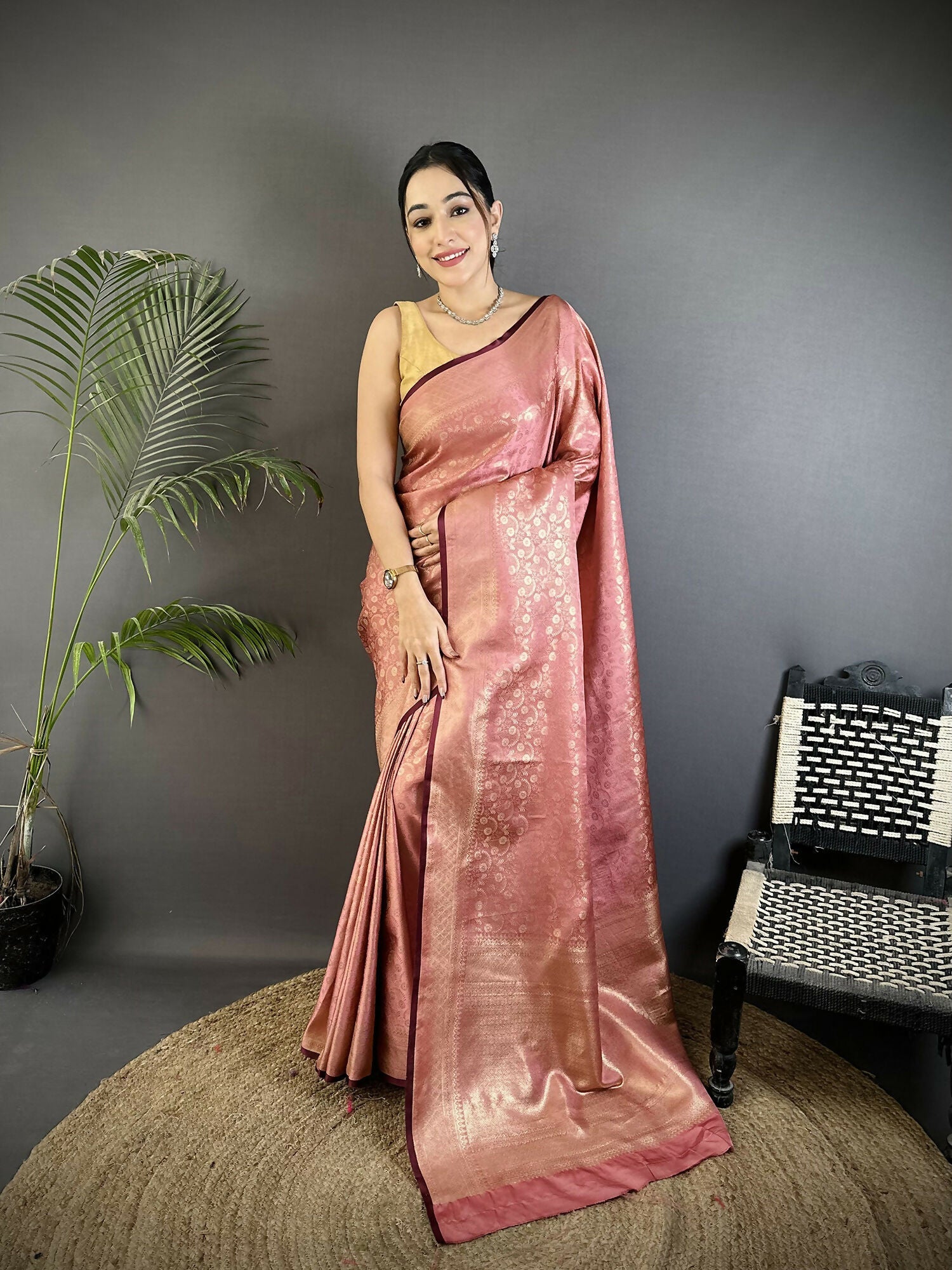 Joban Fashion Dusty Pink  Floral & Paisley Motifs Soft Satin Silk Banarasi Saree - Distacart