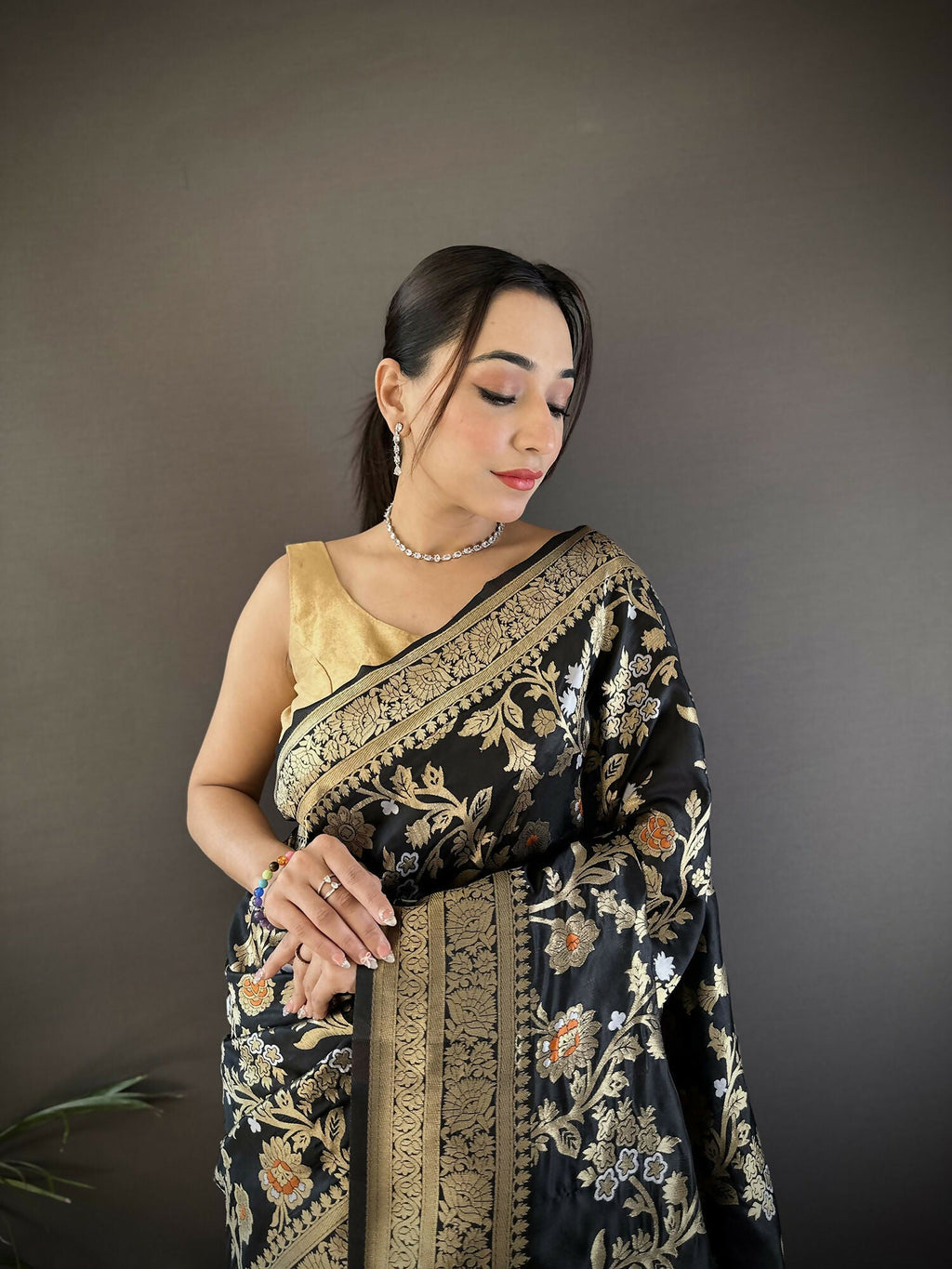 Joban Fashion Black Floral & Ethnic Motifs Design Soft Silk Meenakari Banarasi Saree - Distacart
