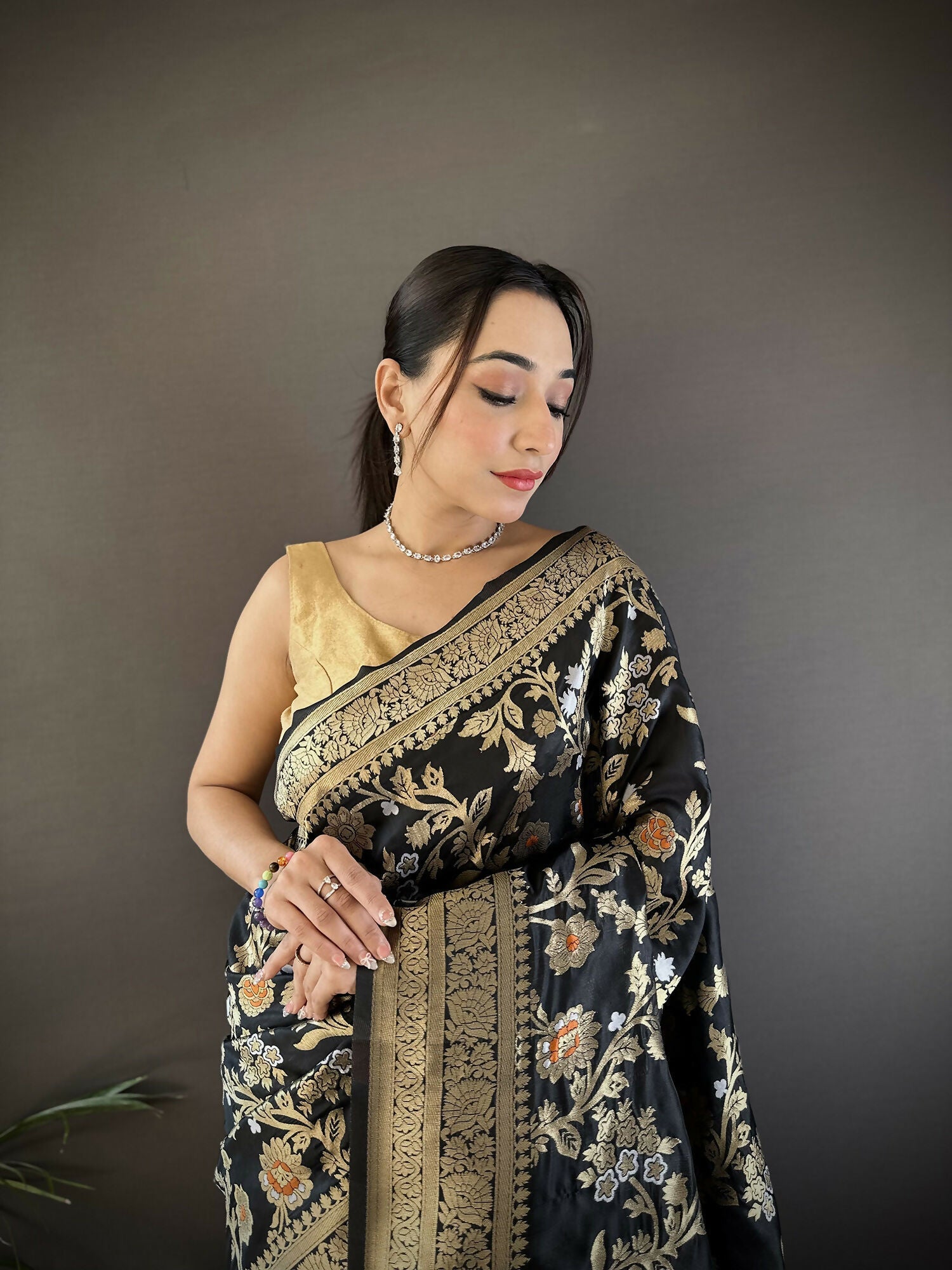 Joban Fashion Black Floral & Ethnic Motifs Design Soft Silk Meenakari Banarasi Saree - Distacart