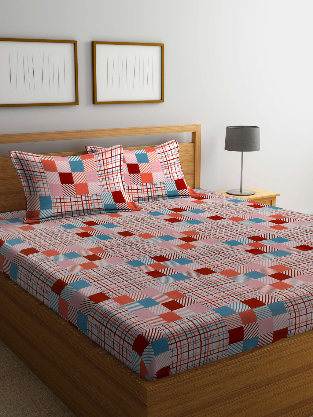 BOMBAY DYEING Marigold Pink Geometric Cotton 104 TC King Bedsheet & 2 Pillow Covers