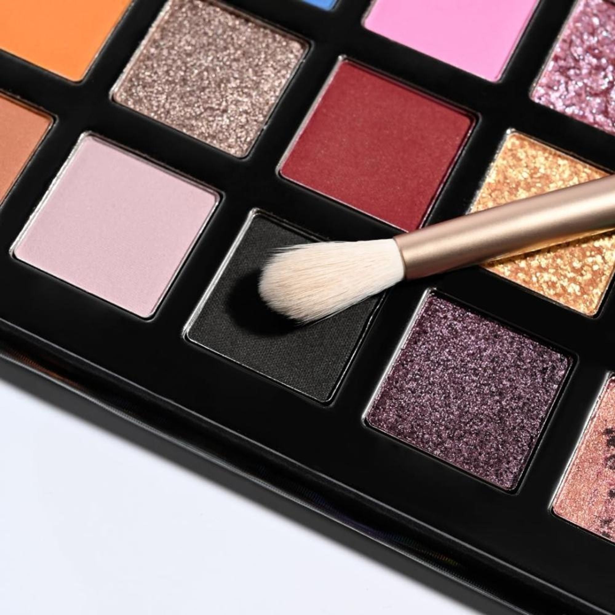 Milagro Beauty Large Crease Brush 59
