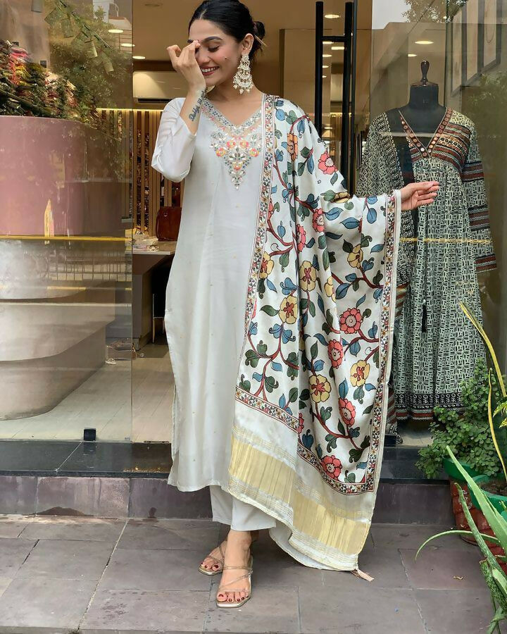 The52 Off White Women's Gorgeous Embroidered Viscose Chanderi Fabric Straight Kurta Pant with Dupatta Set - Distacart