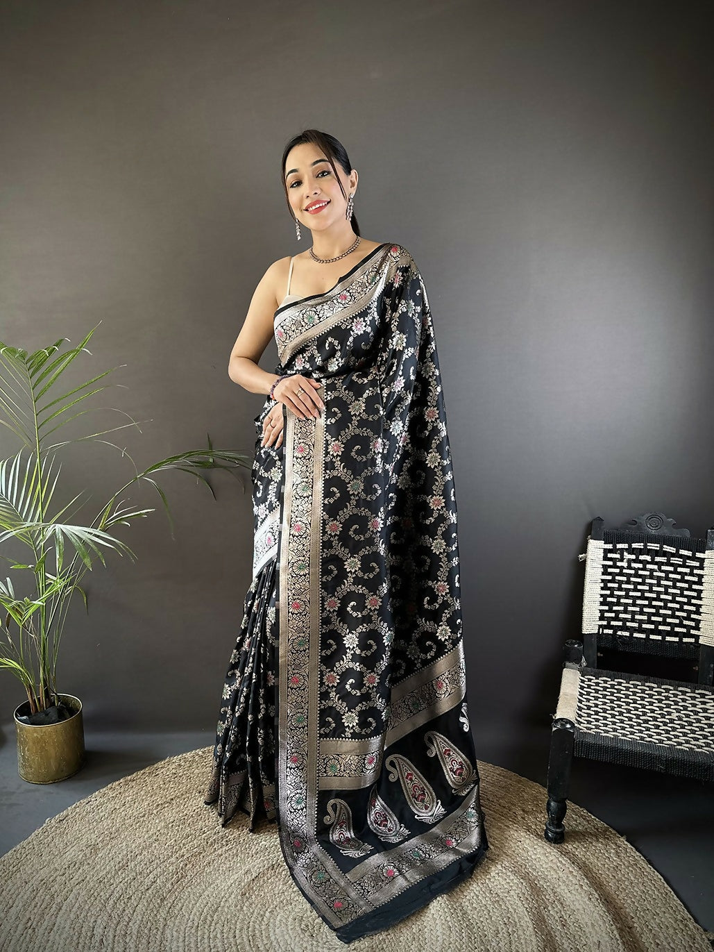Joban Fashion Black Meenakari Banarasi Silk Sarees