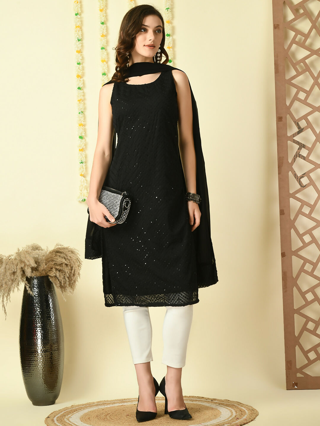 Myshka Women's Black Georgette Sleeveless Straight Party Kurta With Dupatta Set