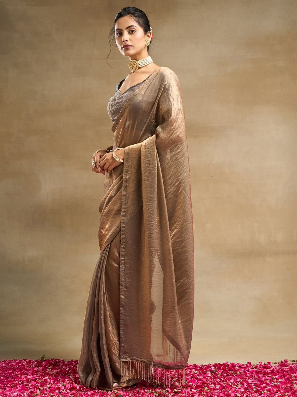 kasee Embellished Zari Silk Blend Saree - Distacart