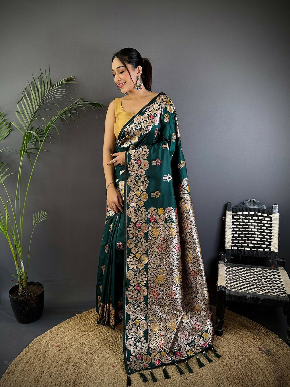 Joban Fashion Meenakari Dark Green Woven Soft Silk Saree - Distacart