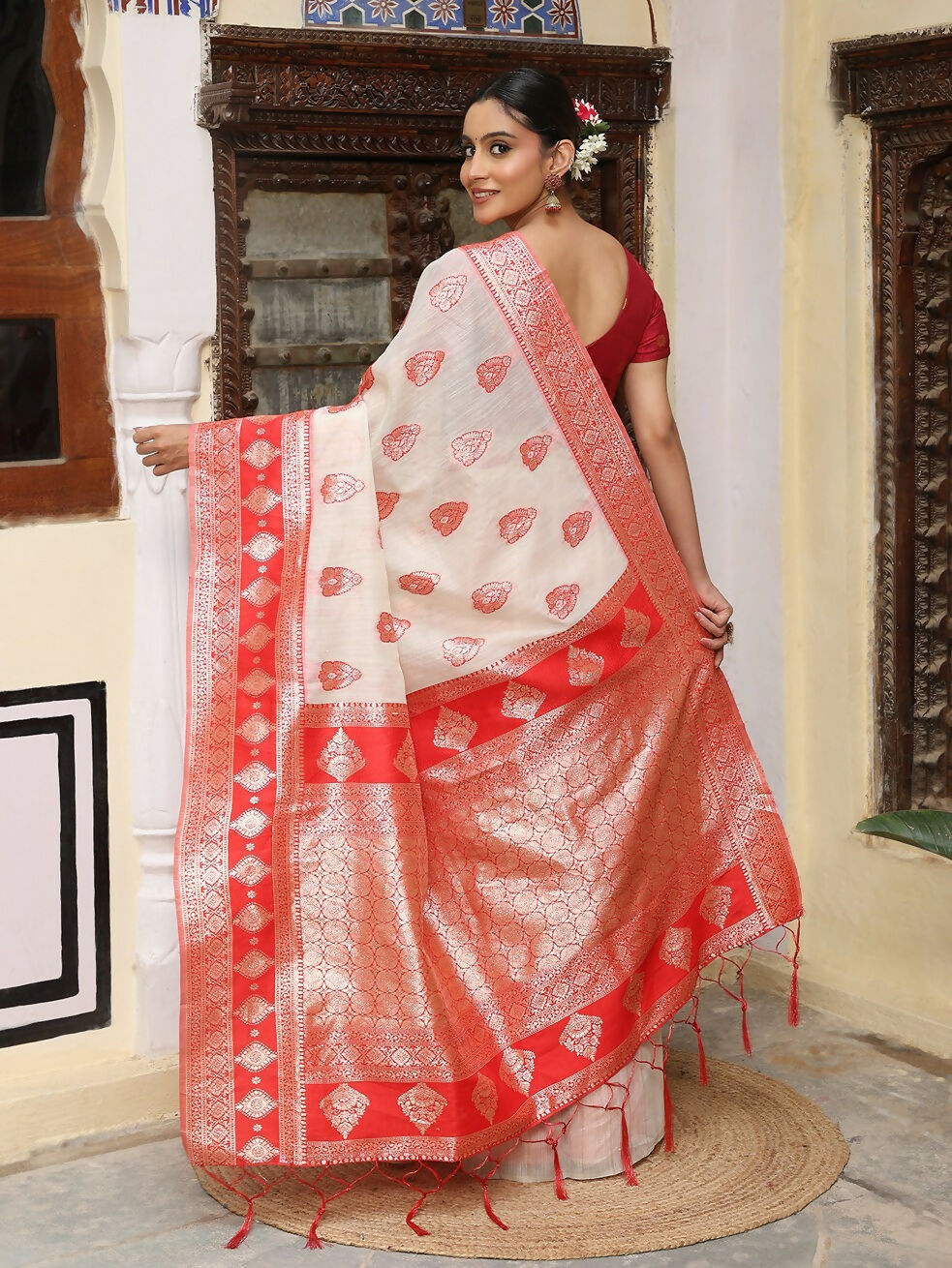 Shree Shyam Fashion White & Red Linen Cotton Saree - Distacart