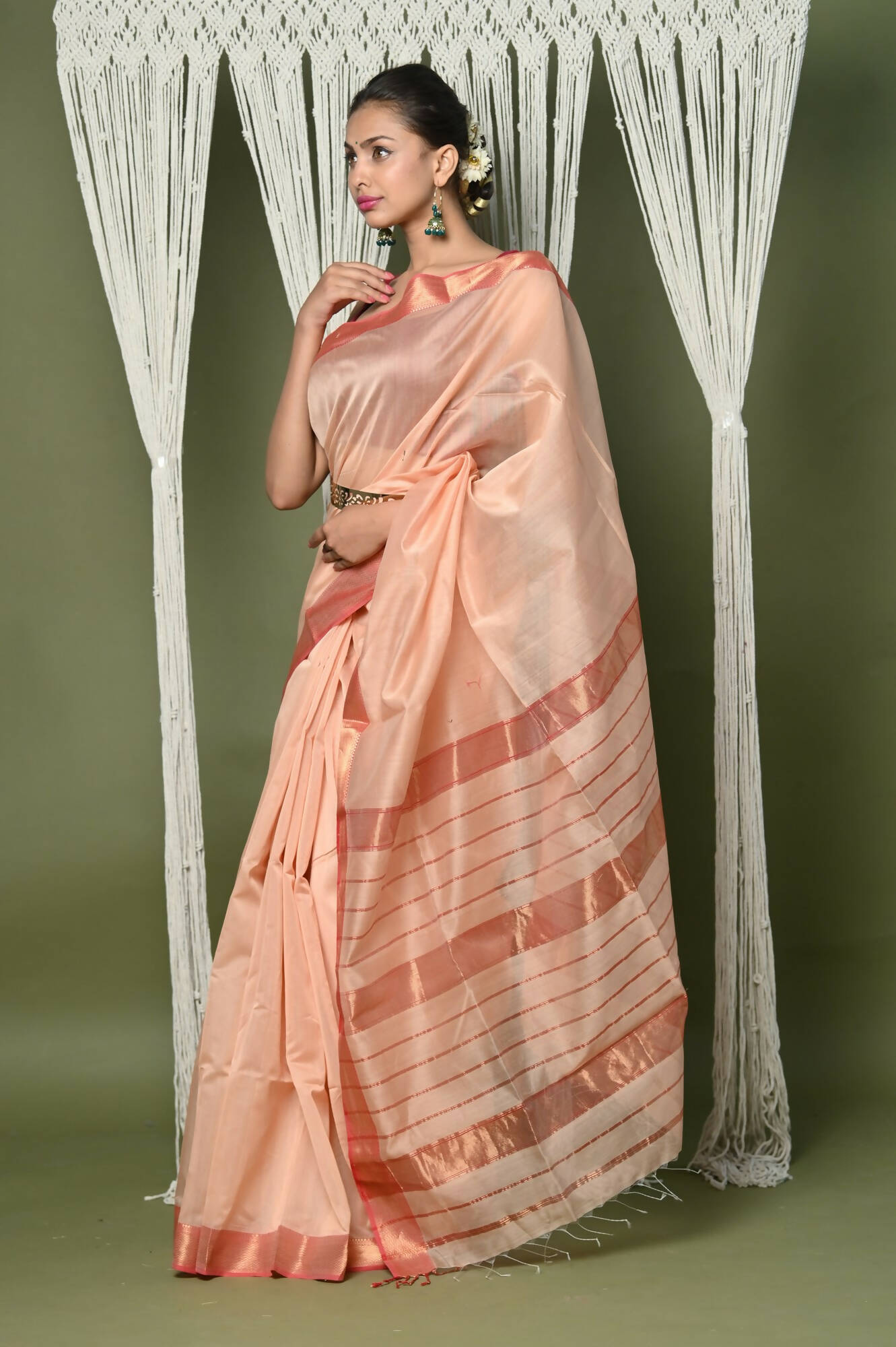 Very Much Indian Handloom Cotton Silk Maheshwari Saree With Sleek Golden Border - Beige