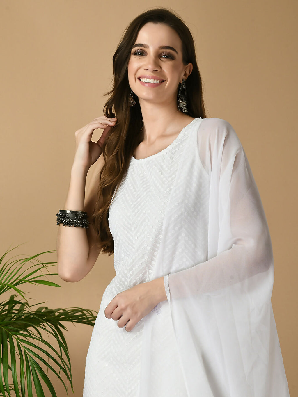 Myshka Women's White Georgette Sleeveless Straight Party Kurta With Dupatta Set