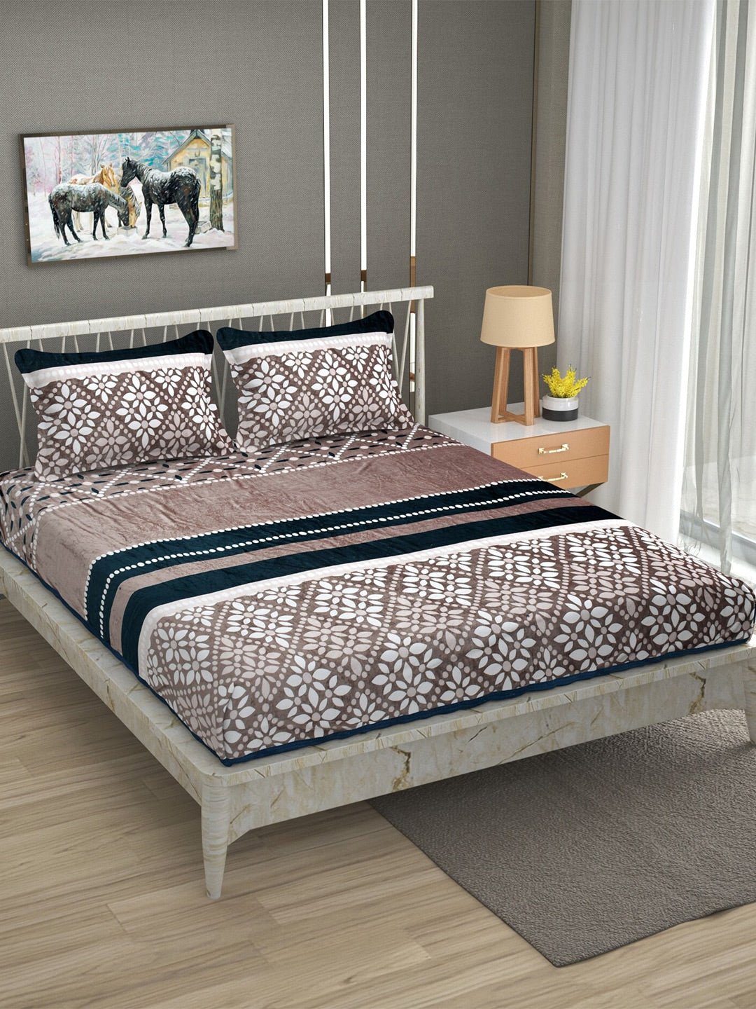 Stylespace by Isha Purple Ethnic Motifs Velvet 270 TC King Bedsheet with 2 Pillow Covers