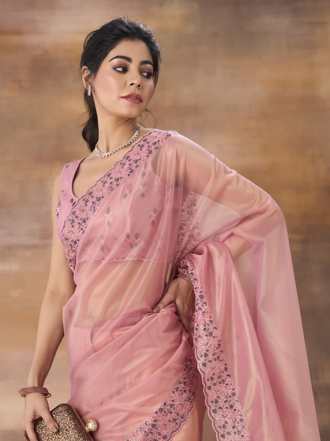kasee Embroidered Net Saree - Distacart