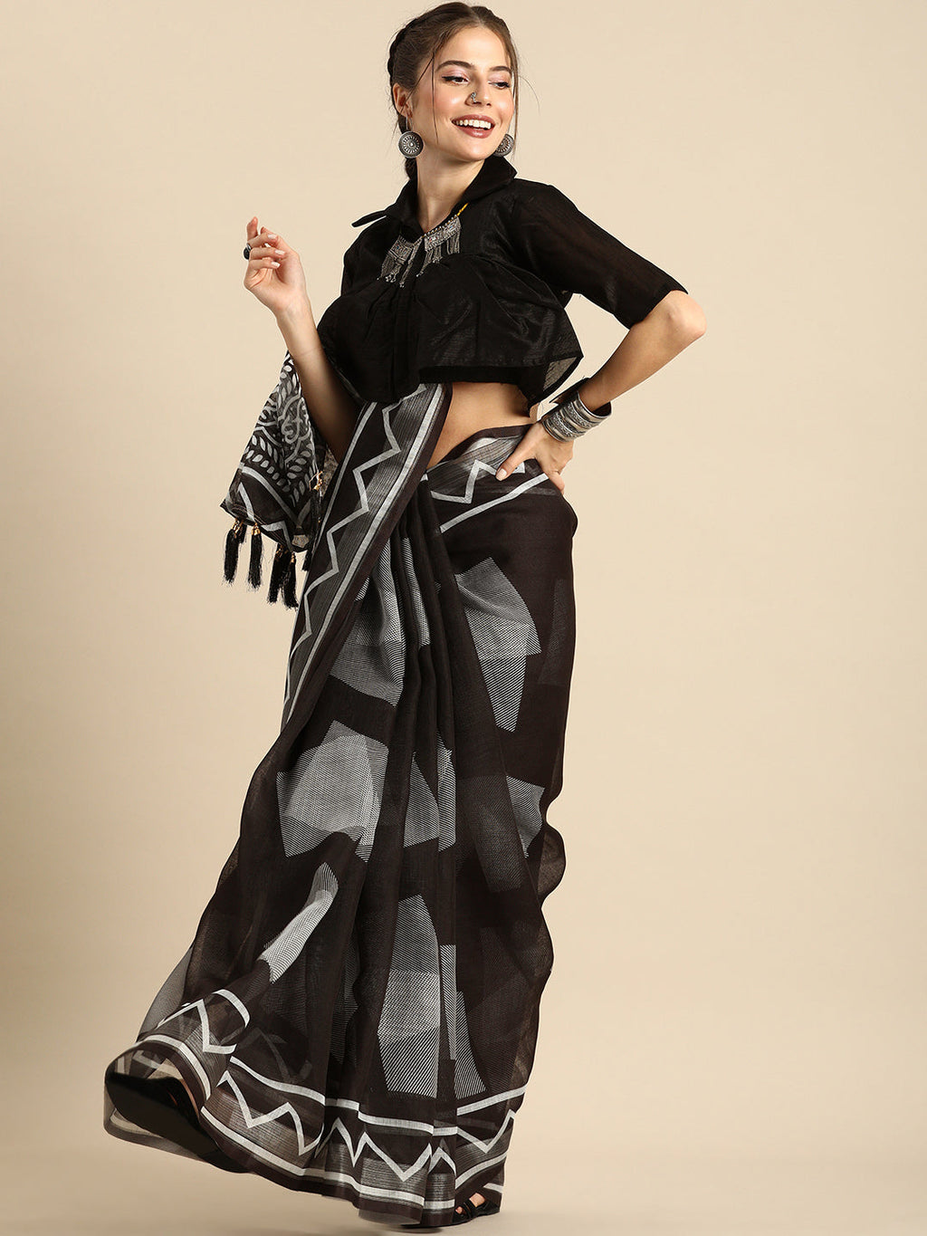 Sangria Black Printed Pure Linen Saree - Distacart