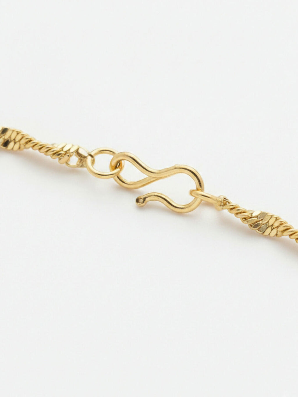 NVR Women Gold Plated Chain - Distacart