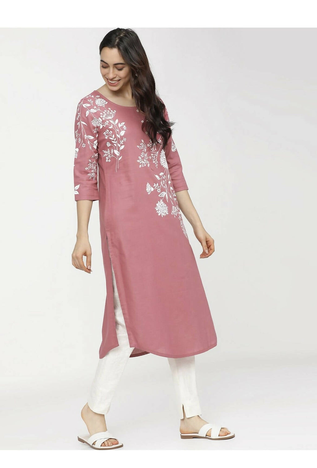Cheera Embellished Daily Wear Cotton Blend Kurta - Peach