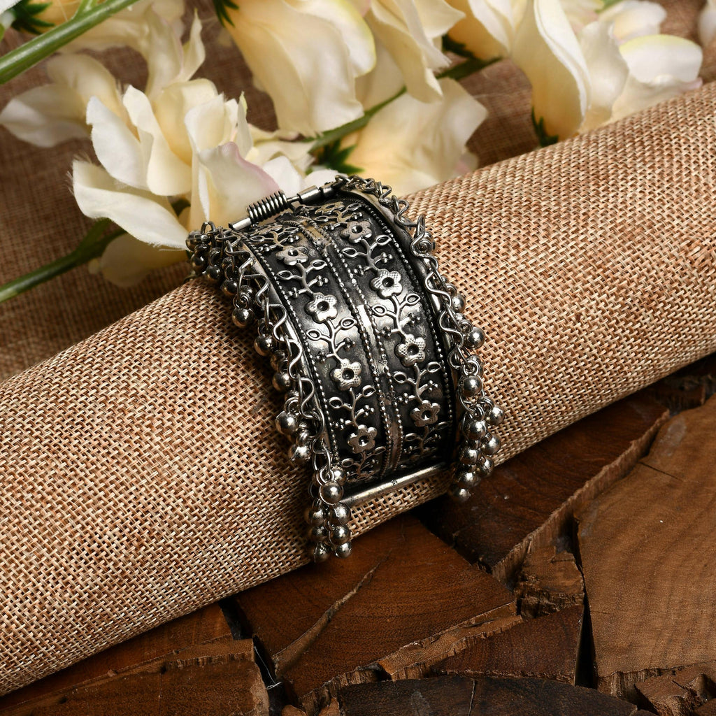Mominos Fashion Joharkamal Oxidised Silver-Plated Ghungroo Handcraft Bracelet - Design 021