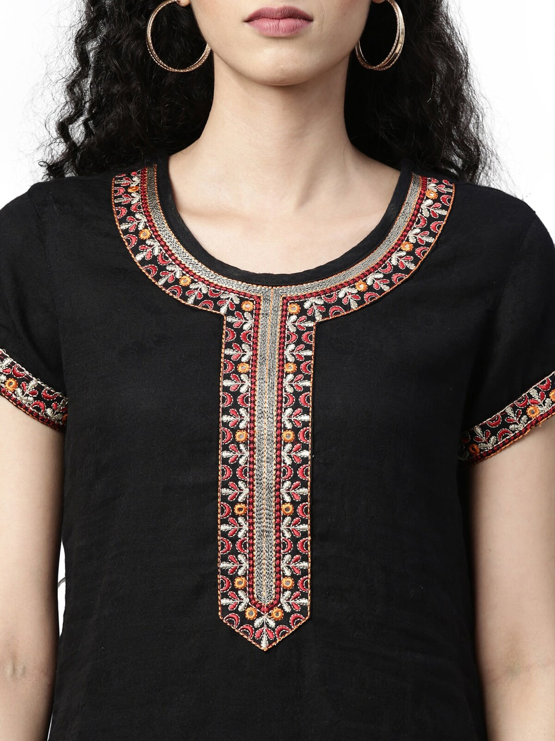Souchii Black Embroidered Mirror Work Kurti - Distacart